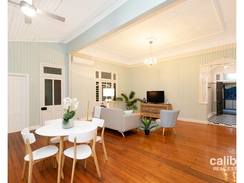 33 Riversleigh Road, Bellbowrie QLD 4070