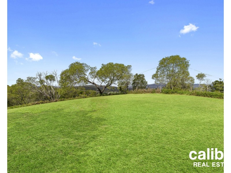 816 Eatons Crossing Road, Draper QLD 4520