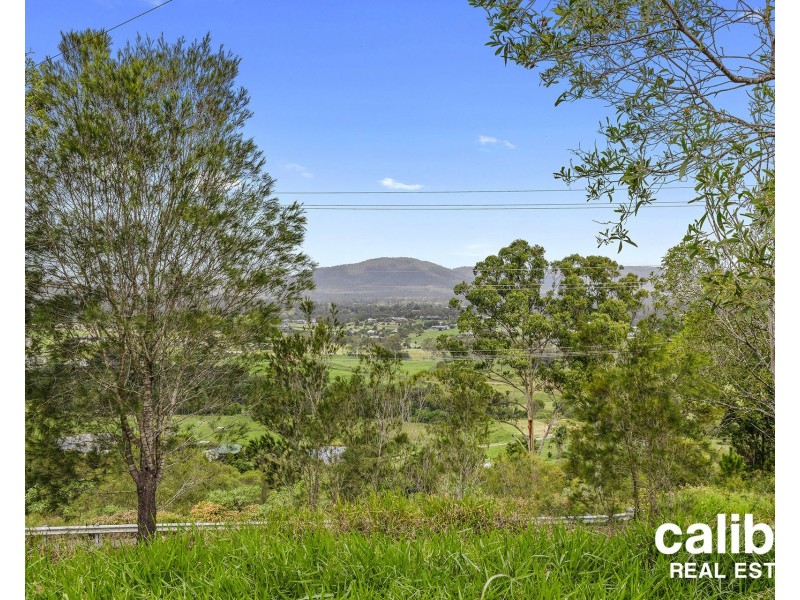 816 Eatons Crossing Road, Draper QLD 4520