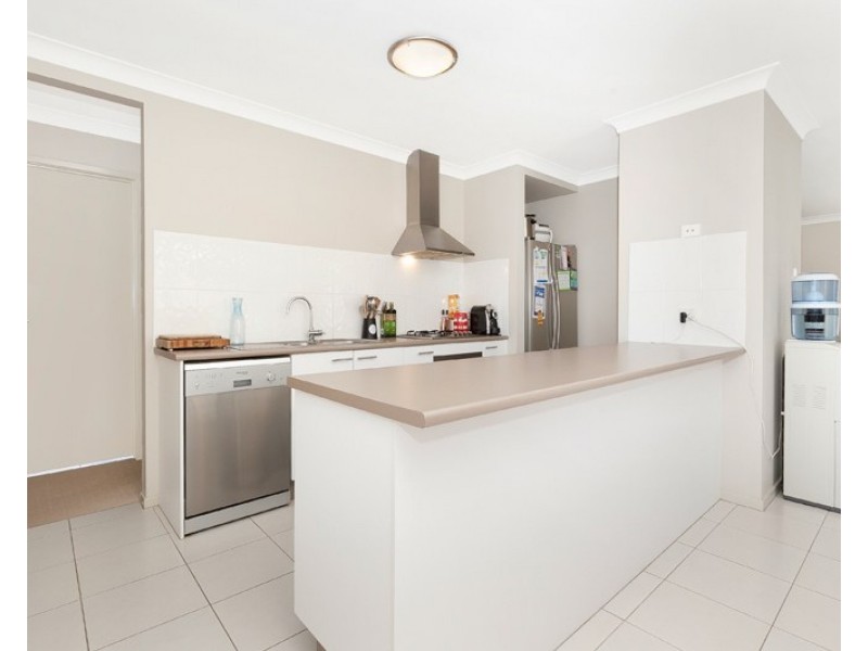 7 Ada Street, Augustine Heights QLD 4300