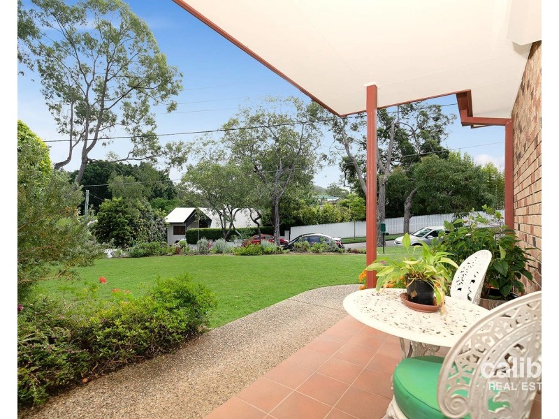 10 Lorward Avenue, Bardon QLD 4065