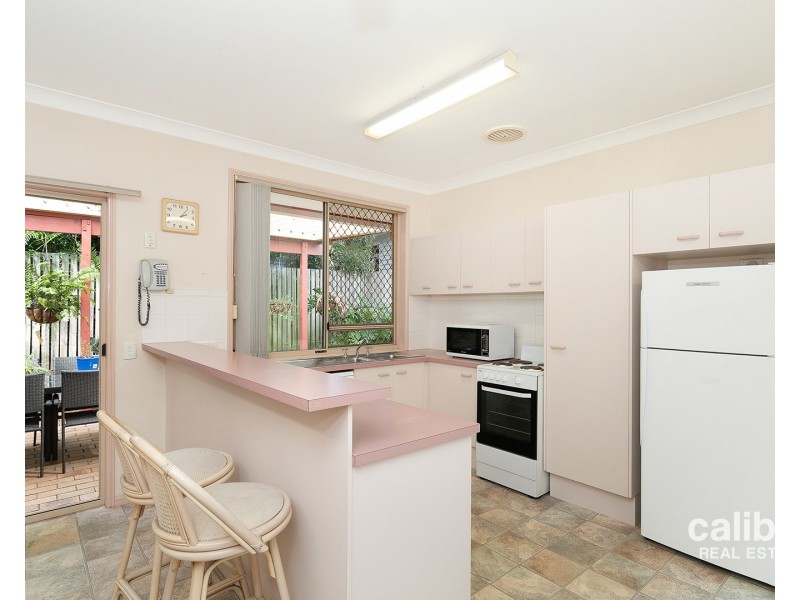 10 Lorward Avenue, Bardon QLD 4065
