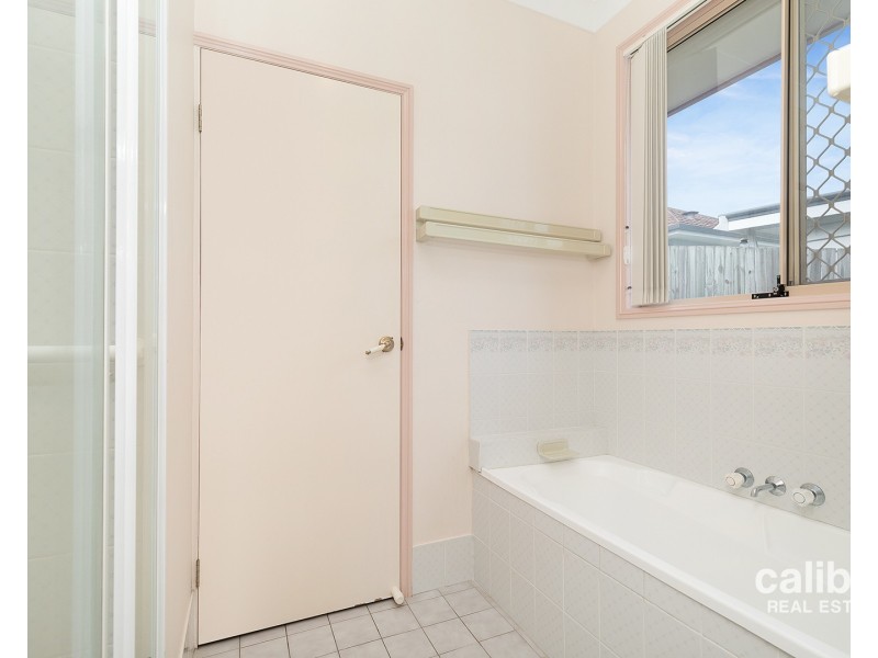 10 Lorward Avenue, Bardon QLD 4065