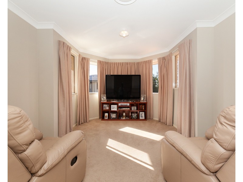 7 Petrie Crescent, Aspley QLD 4034