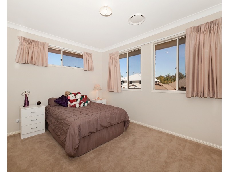 7 Petrie Crescent, Aspley QLD 4034