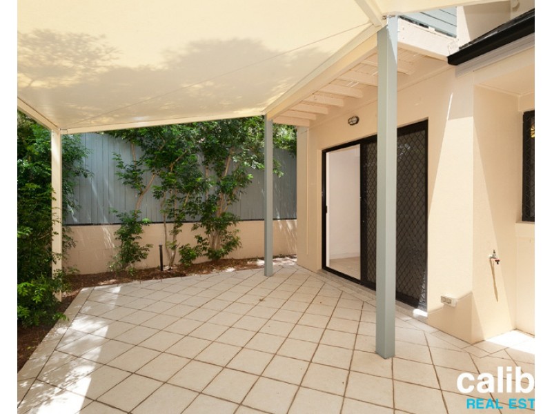 3/8 Sundridge Street, Taringa QLD 4068