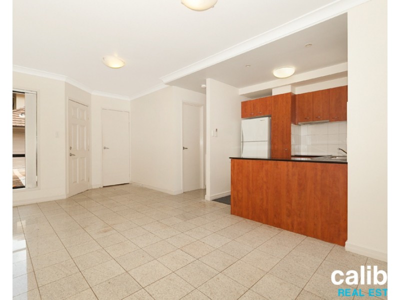 3/8 Sundridge Street, Taringa QLD 4068