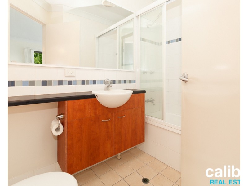 3/8 Sundridge Street, Taringa QLD 4068