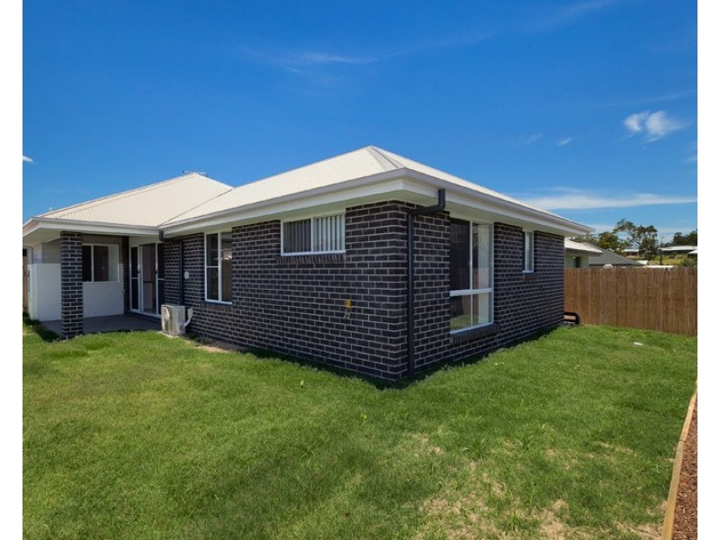 48 Hallvard Crescent, Augustine Heights QLD 4300