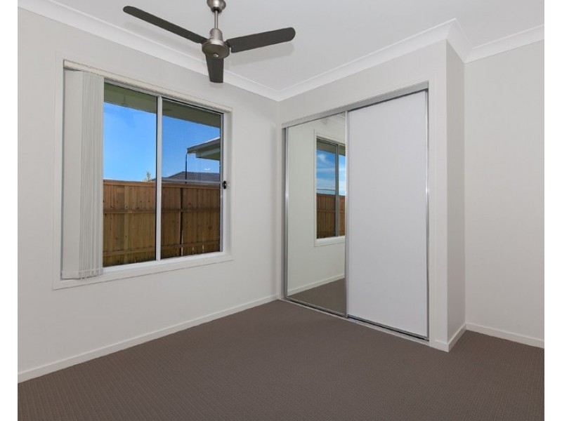 48 Hallvard Crescent, Augustine Heights QLD 4300