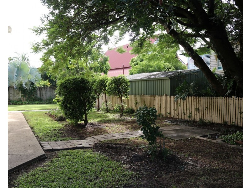 23 Randolph Street, Graceville QLD 4075