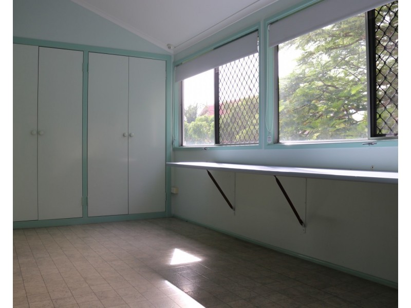 23 Randolph Street, Graceville QLD 4075