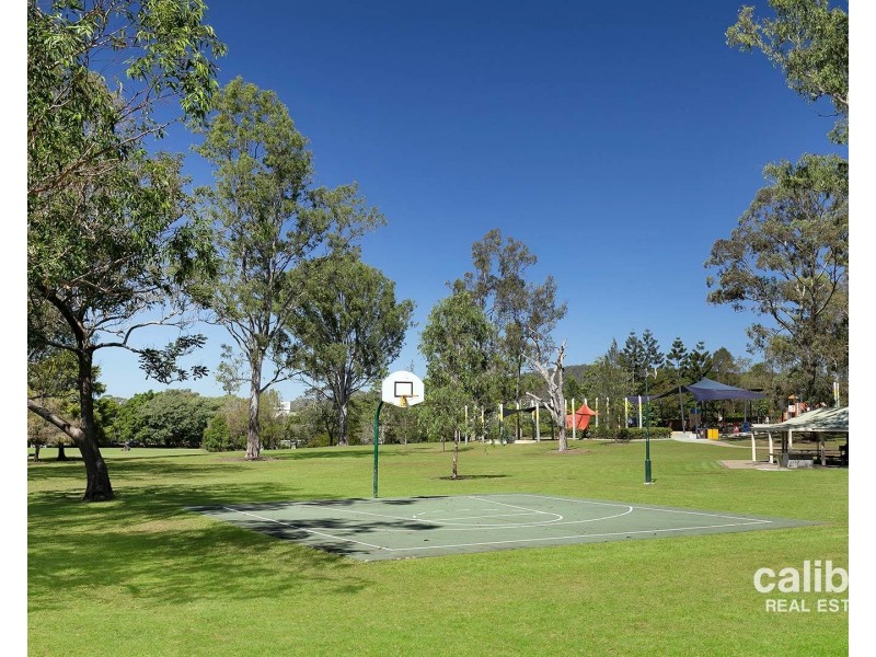 73 Buller Street, Everton Hills QLD 4053