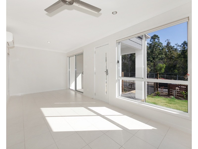 32 Parklands Drive, Springfield Lakes QLD 4300