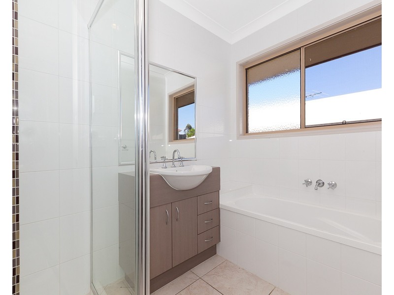 29 Eric Drive, Blackstone QLD 4304