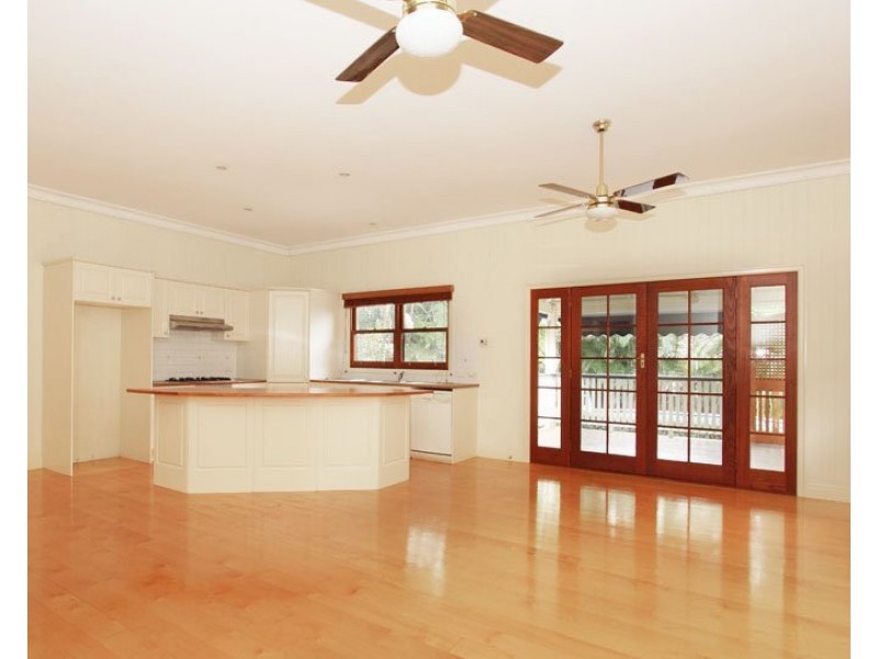 4 Blackmore Street, Windsor QLD 4030