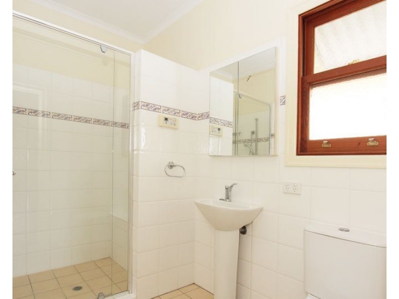 4 Blackmore Street, Windsor QLD 4030