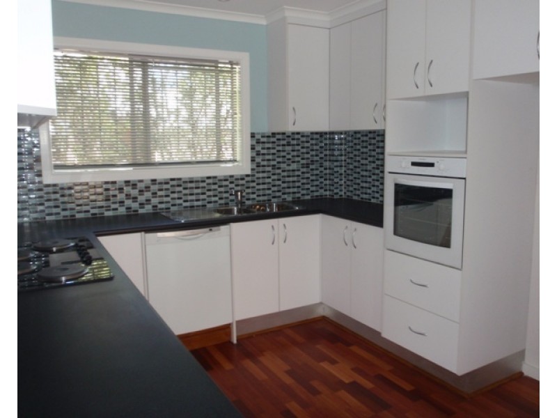 4/44 Sisley Street, St Lucia QLD 4067