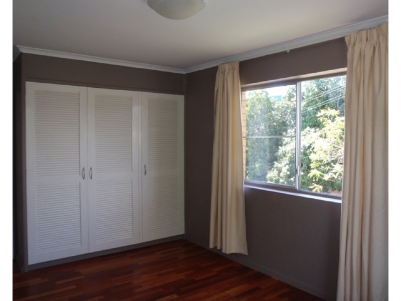 4/44 Sisley Street, St Lucia QLD 4067