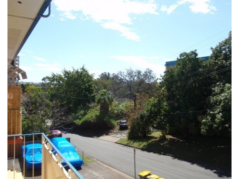 4/44 Sisley Street, St Lucia QLD 4067