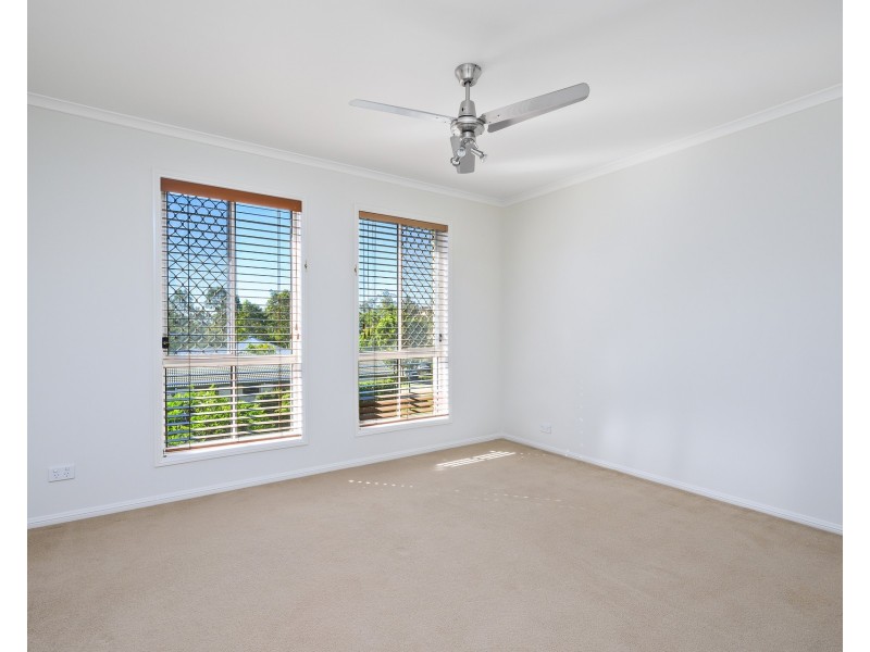 85 Selkirk Crescent, Upper Kedron QLD 4055