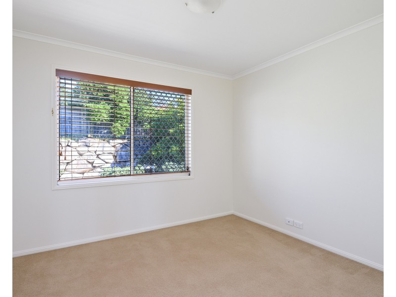 85 Selkirk Crescent, Upper Kedron QLD 4055