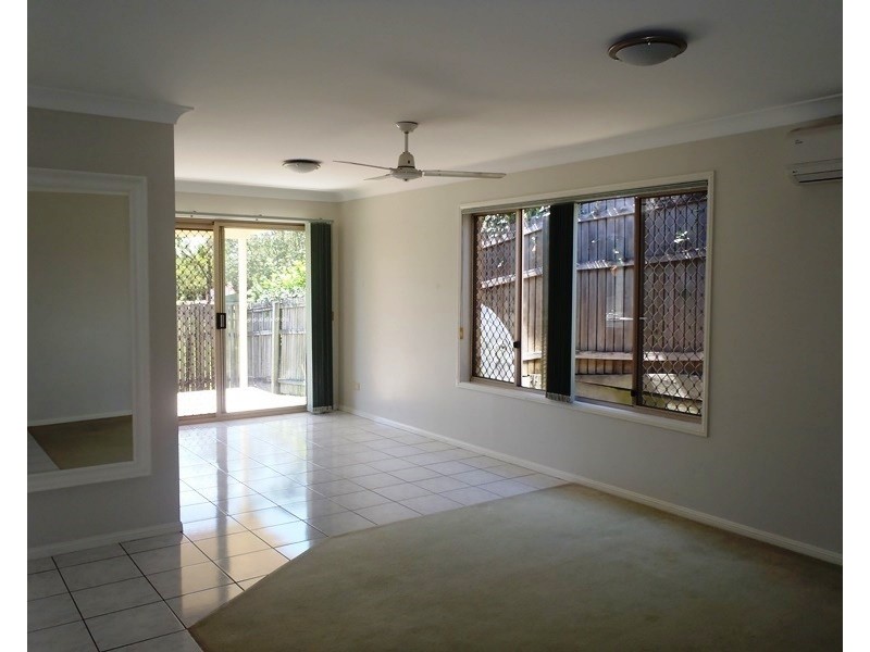 10 Larrell Close, Eight Mile Plains QLD 4113