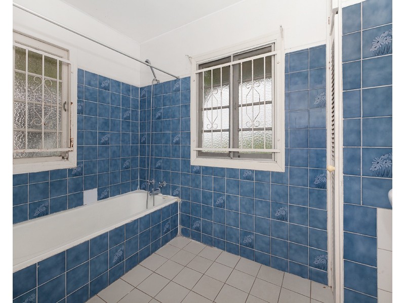 41 Agnew Street, Norman Park QLD 4170