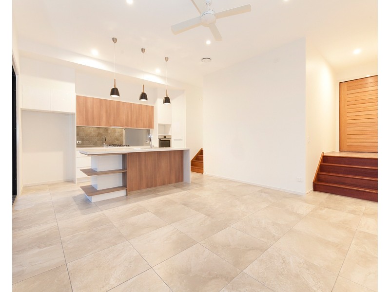 1/23 Albert Street, Woolloongabba QLD 4102