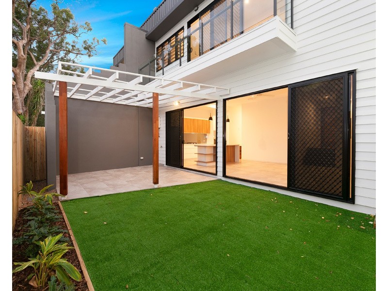 1/23 Albert Street, Woolloongabba QLD 4102