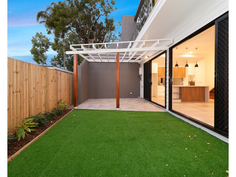 1/23 Albert Street, Woolloongabba QLD 4102