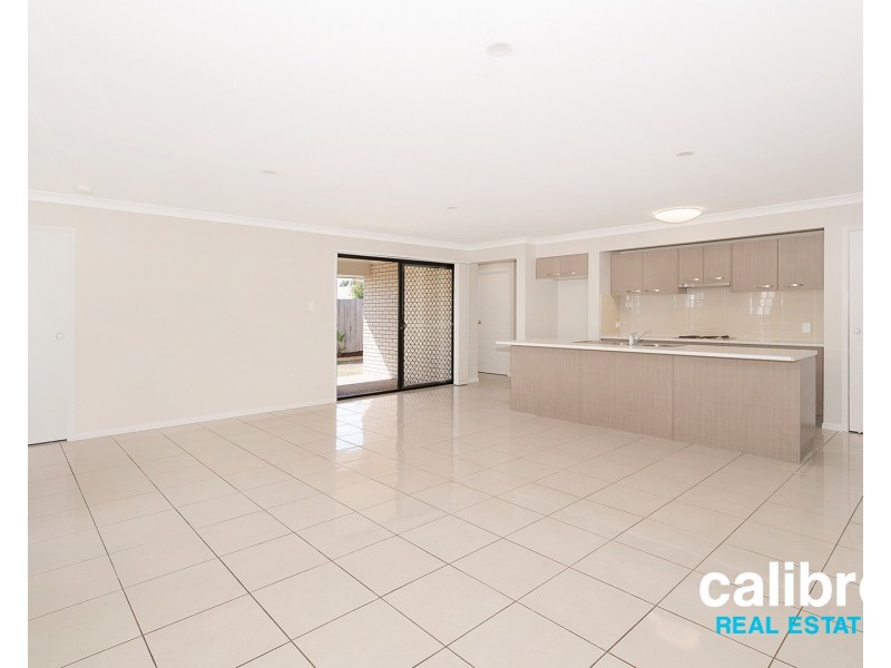 24 Kakadu Court, North Lakes QLD 4509