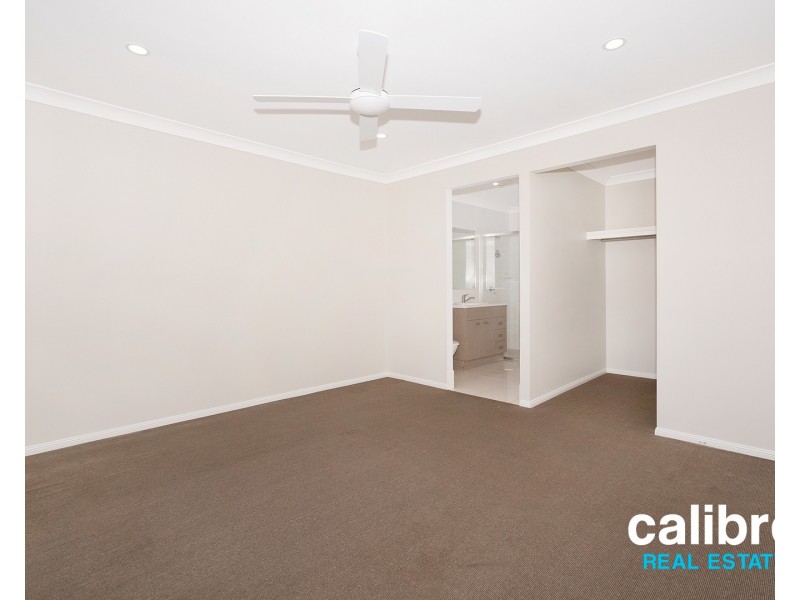 24 Kakadu Court, North Lakes QLD 4509