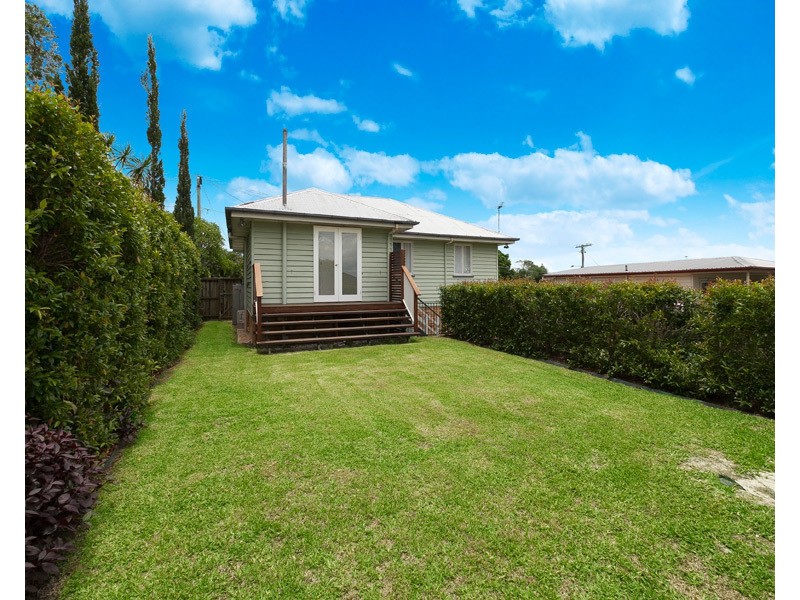 14 Winnam Street, Stafford QLD 4053