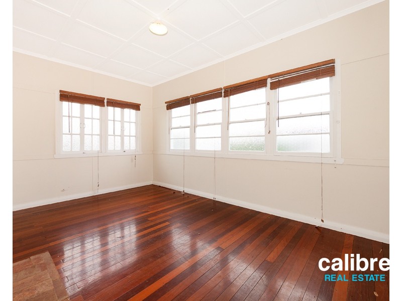 10 Berpi Street, Stafford QLD 4053