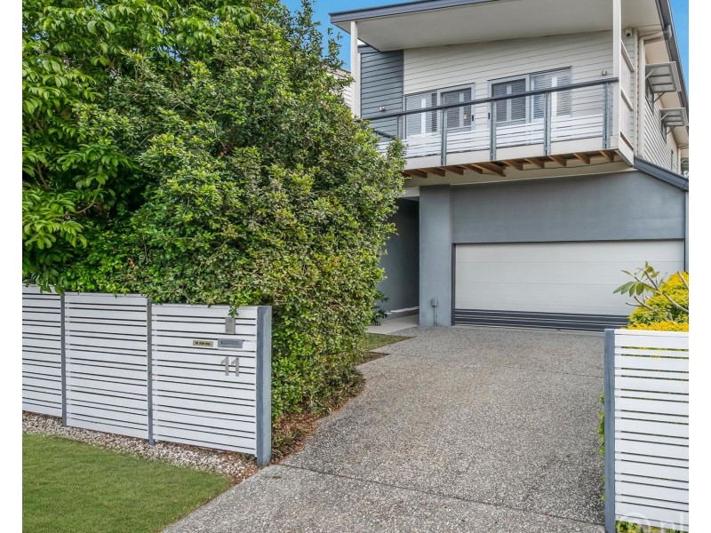 11 Houthem Street, Camp Hill QLD 4152