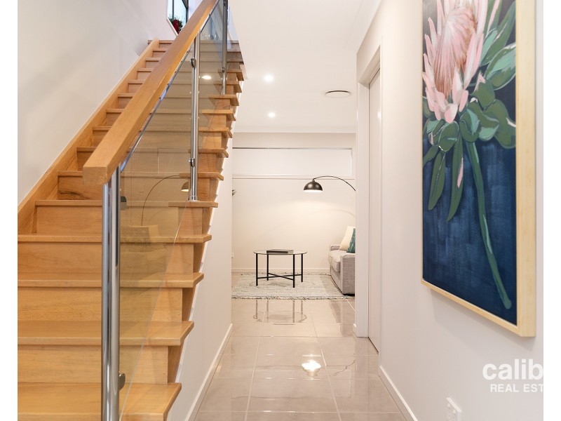 72 Lorward Avenue, Bardon QLD 4065