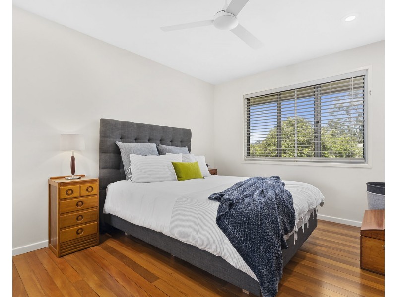 22 Illuta Avenue, Ferny Hills QLD 4055