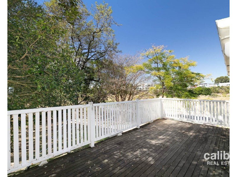 1 Johnstone Street, Sherwood QLD 4075