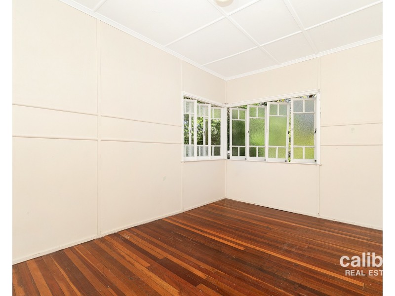 1 Johnstone Street, Sherwood QLD 4075