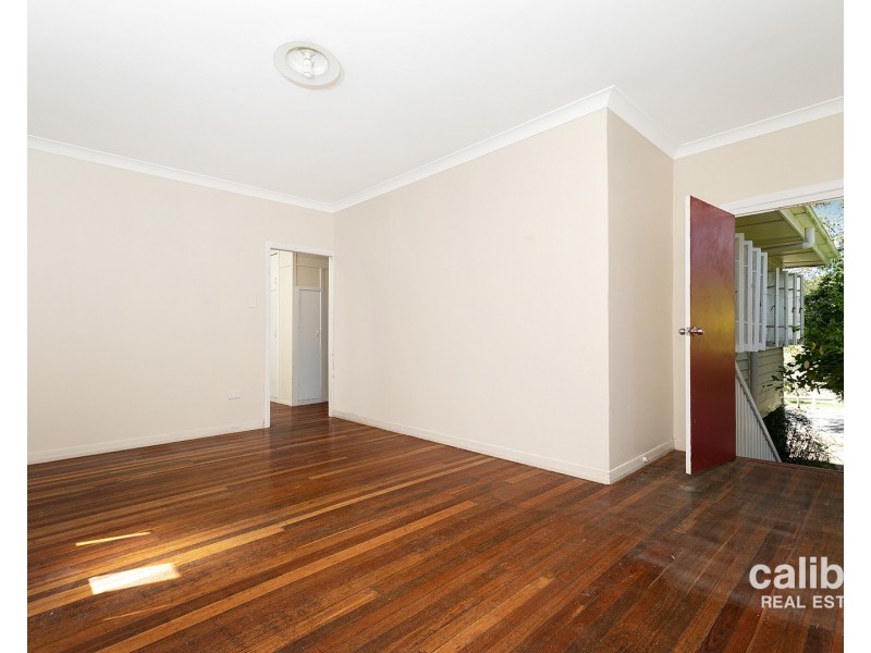 1 Johnstone Street, Sherwood QLD 4075