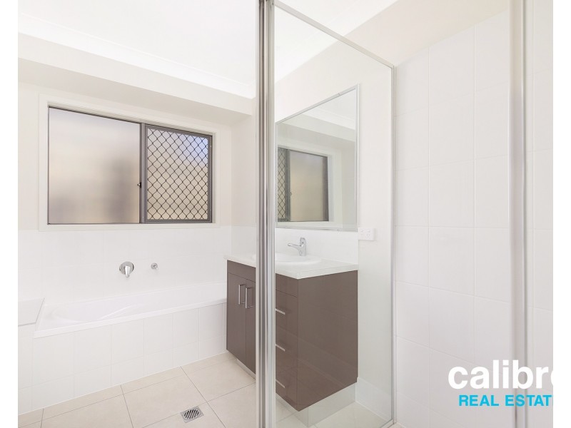 92 Daydream Crescent, Springfield Lakes QLD 4300