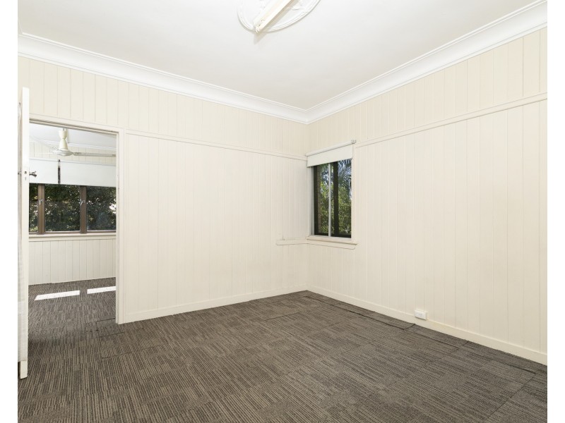 22 Morgan Terrace, Bardon QLD 4065