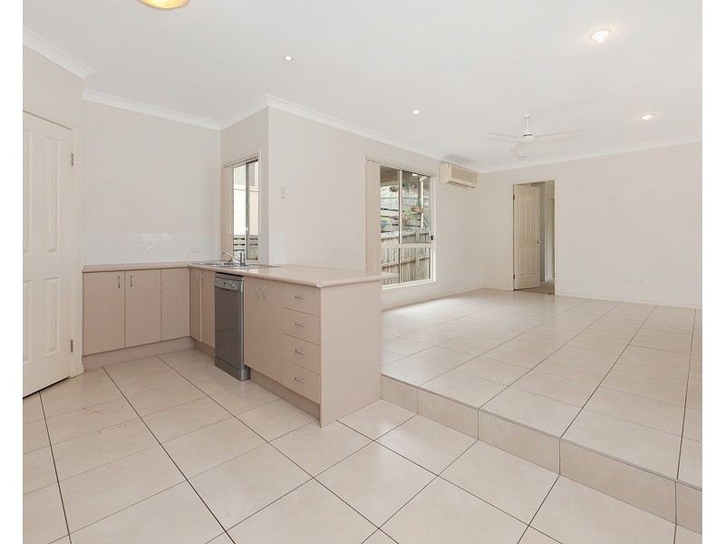 2 Heathwood Place, Collingwood Park QLD 4301
