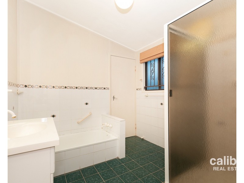 85 Bardon Esplanade, Bardon QLD 4065