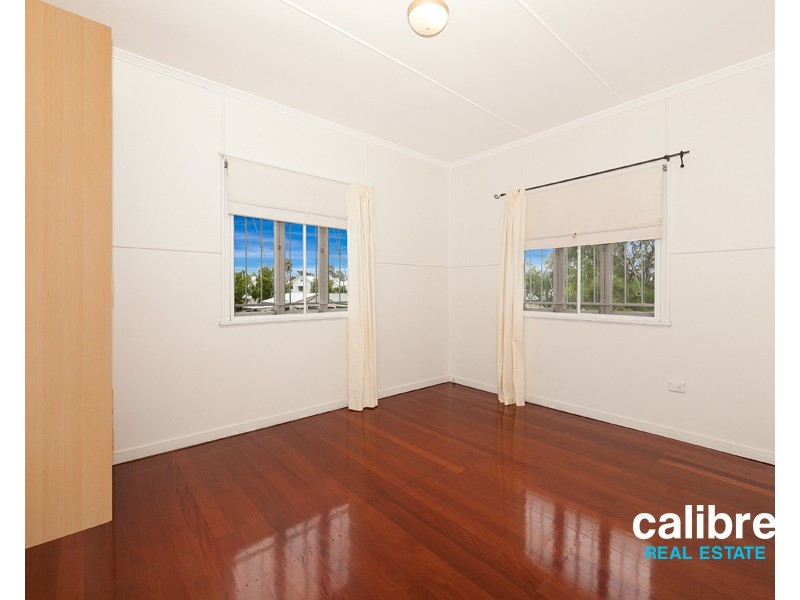 8 Duke Street, Cannon Hill QLD 4170