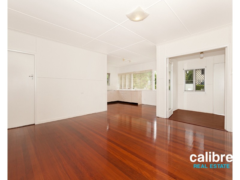 8 Duke Street, Cannon Hill QLD 4170