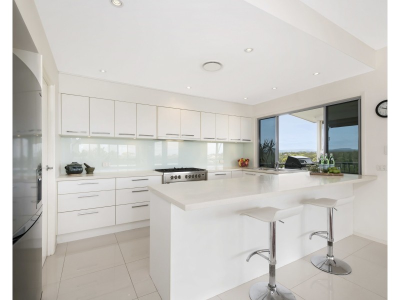 House 2/35 Tullylease Place, Chermside West QLD 4032