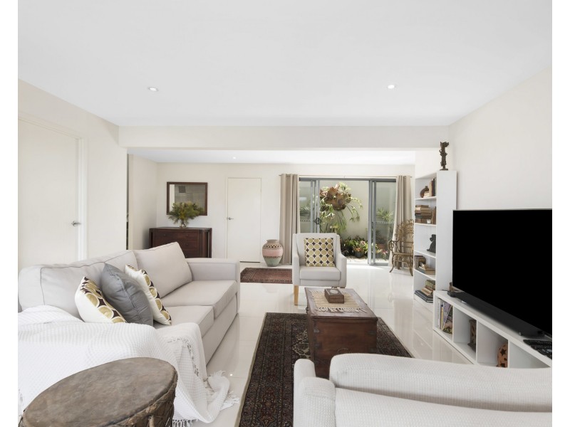 House 2/35 Tullylease Place, Chermside West QLD 4032