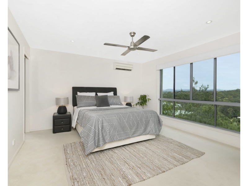 House 2/35 Tullylease Place, Chermside West QLD 4032